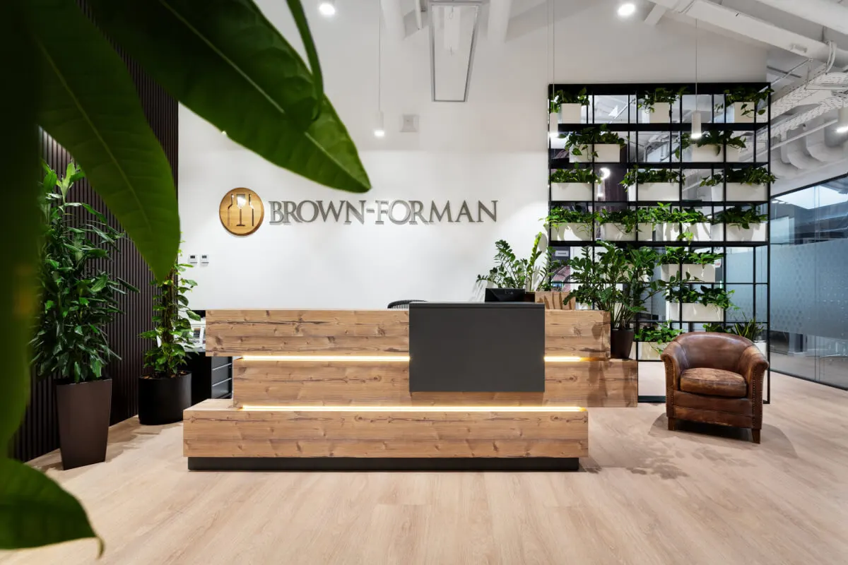 Space 1 — сервисный офис Brown-Forman